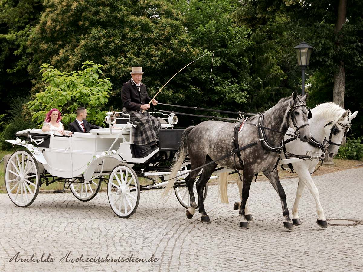 Hochzeitskutsche Schloss Delitzsch mieten 